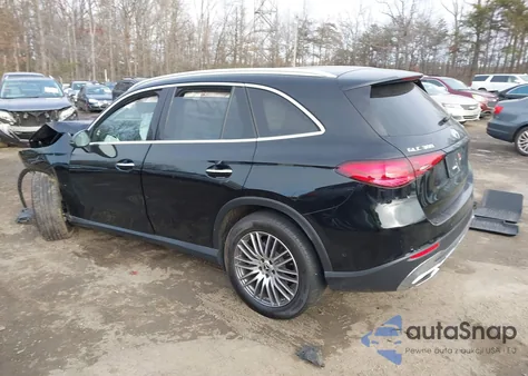 2024 Mercedes-Benz Glc 300 4Matic Suv z USA, uszkodzony, nr VIN W1NKM4HB3RF122168